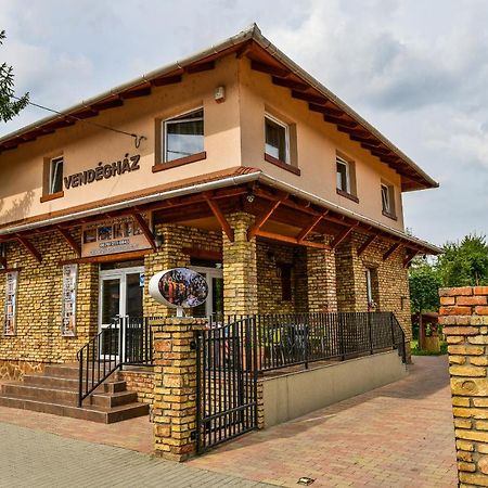 Toscan Panzio Gyál Exterior photo